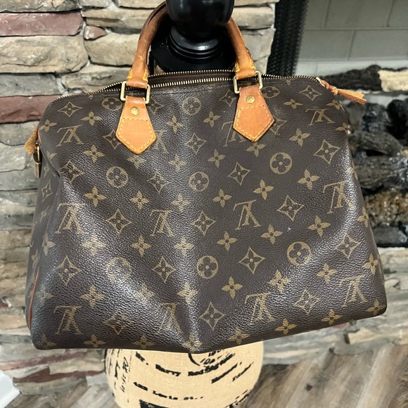 - LV speedy purse - Picture 2 of 16